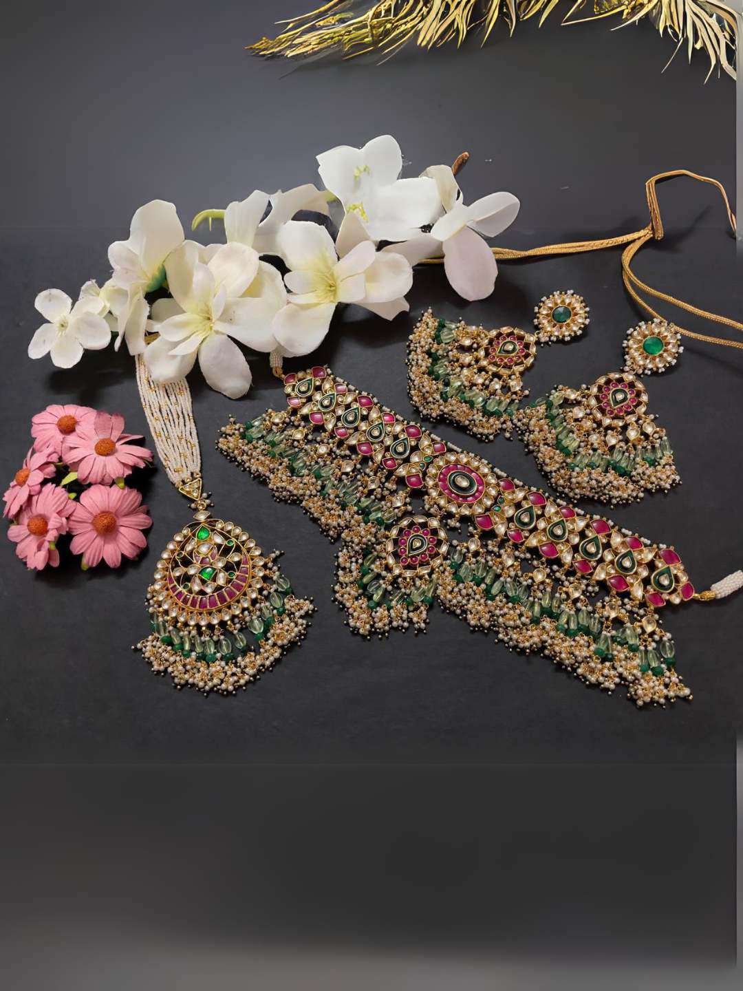 Ishhaara Green Gold Tone Moissanite Polki Choker Set With Maang Tikka