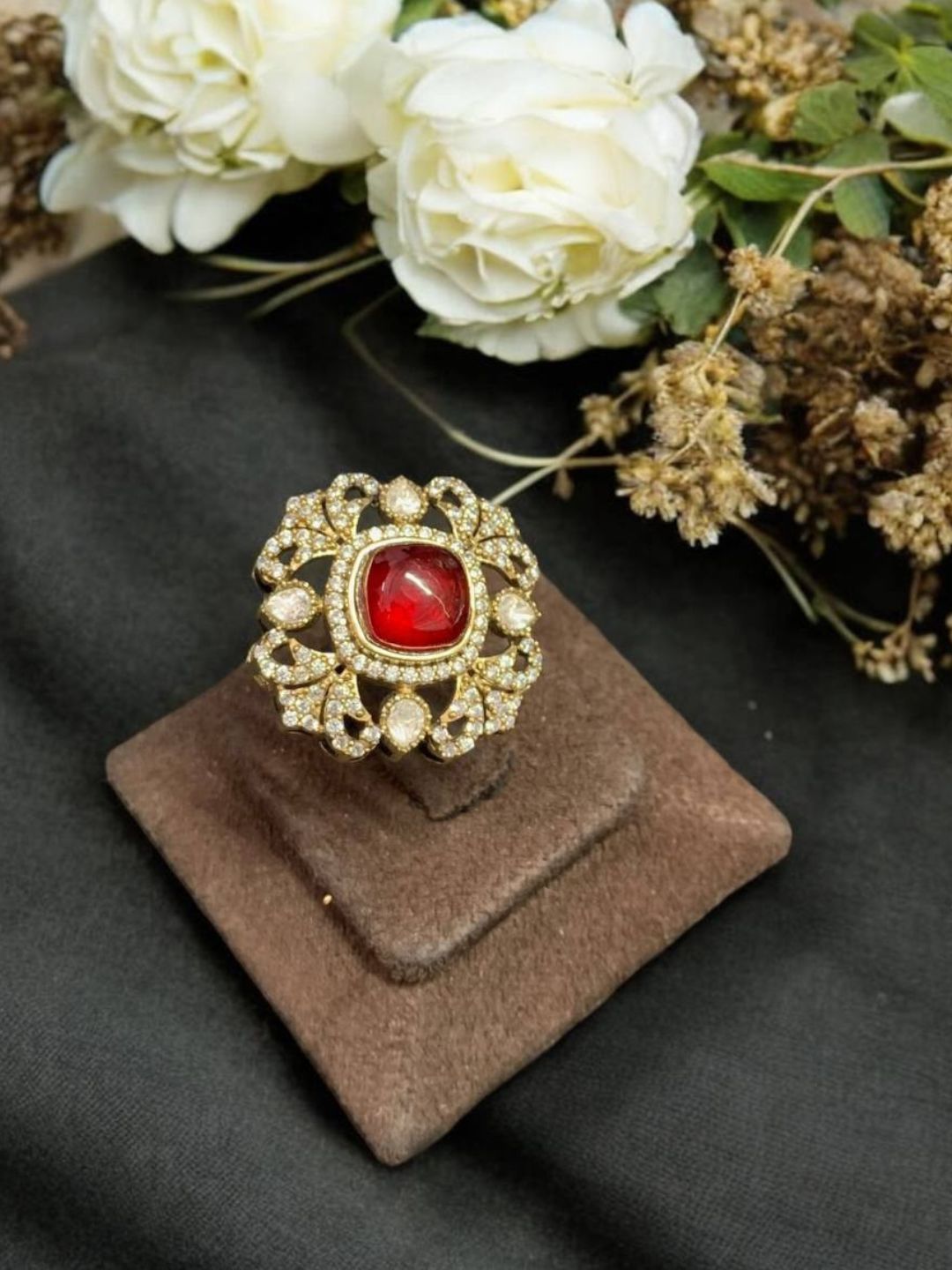 Ishhaara Red Heritage Legacy Cluster Ring