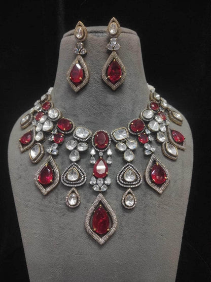 Ishhaara Kaleidoscope Necklace