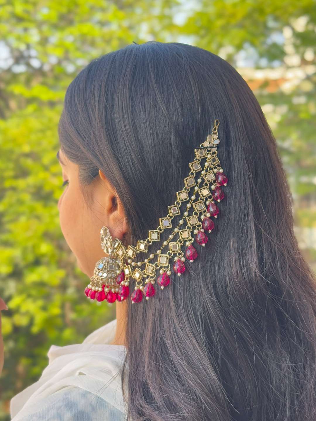 Ishhaara Red Kundan And Pearl Embellished Jhumkas With Earchain And Teeka