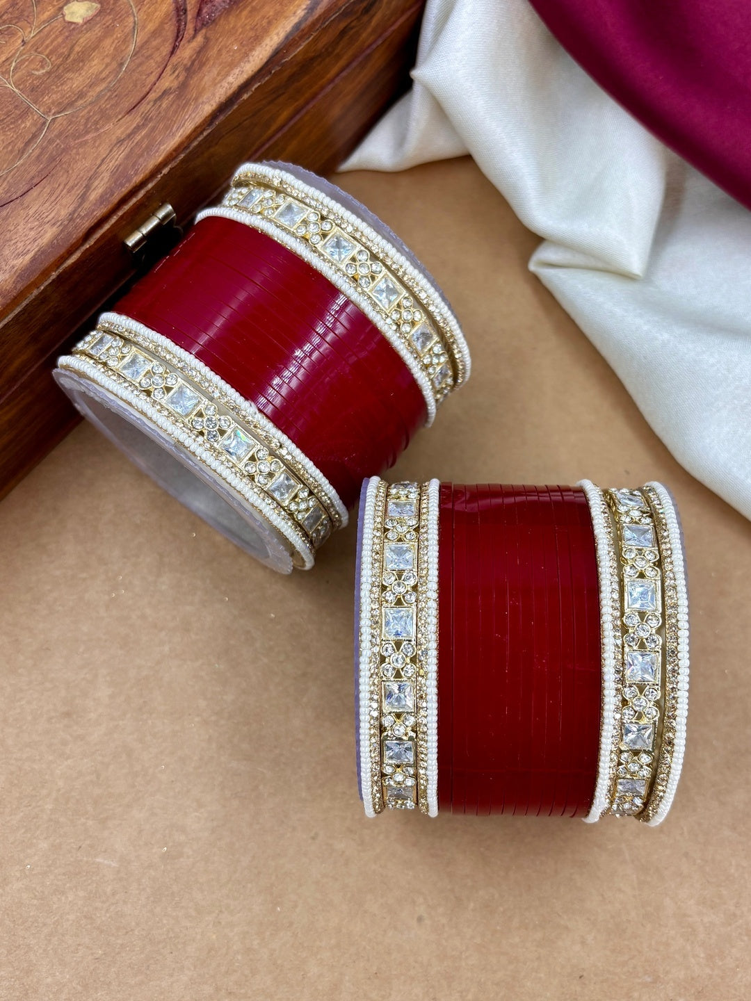Ishhaara Red Kundan Bangles Set For Women - view 5