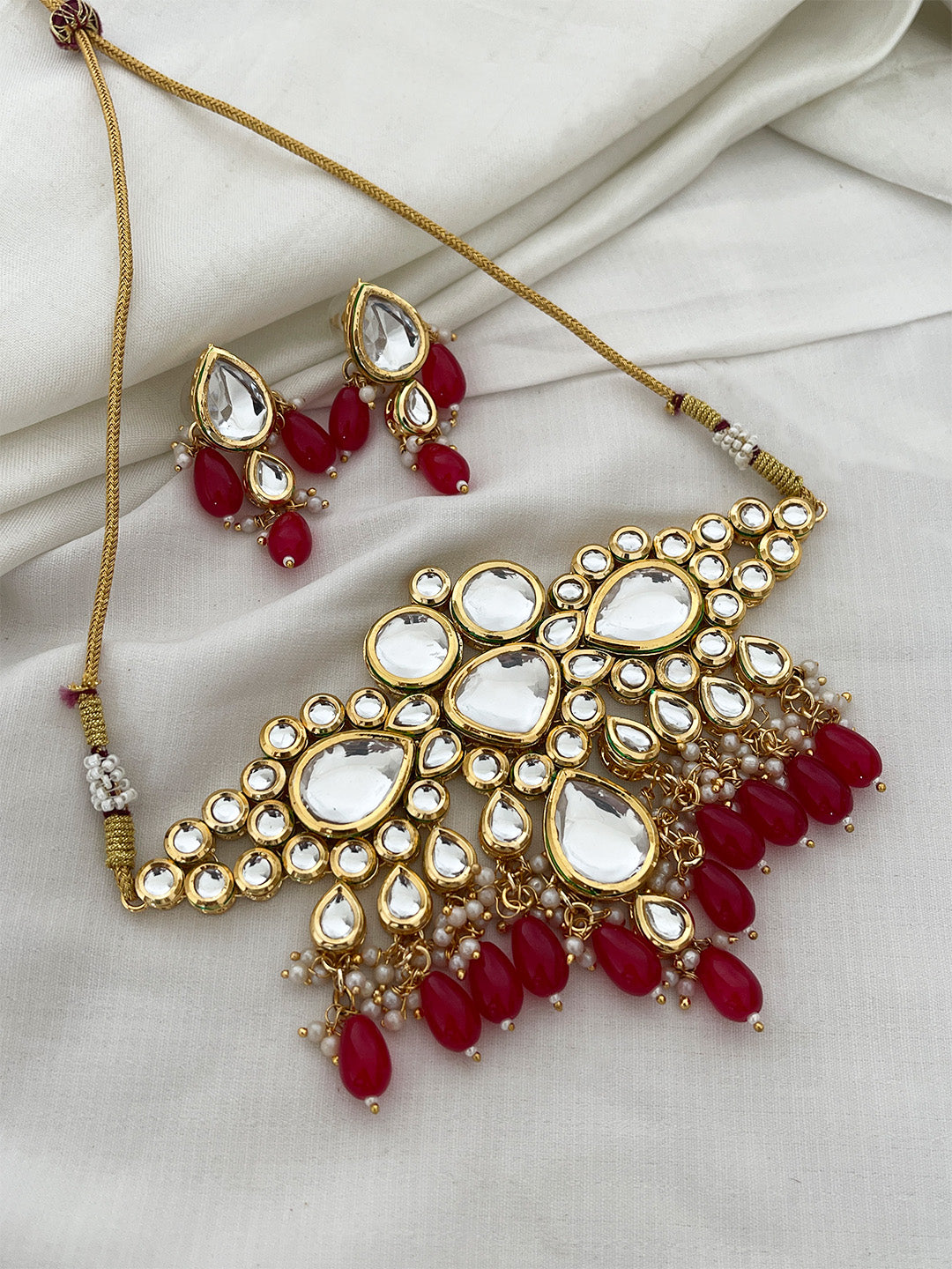 Ishhaara Kundan Studded And Beaded Jewellery Set