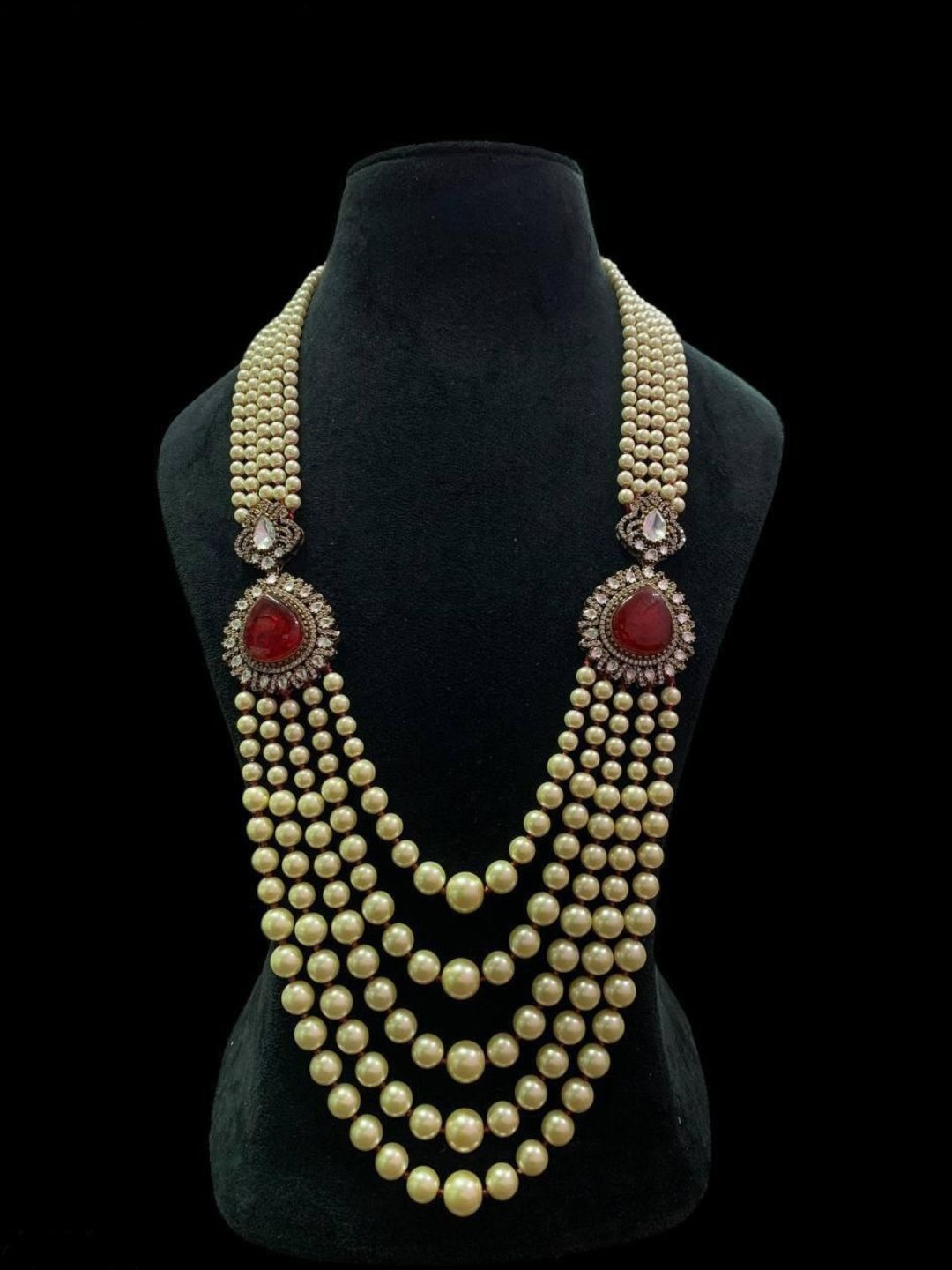 Ishhaara Green Layered Pearl Emerald Necklace