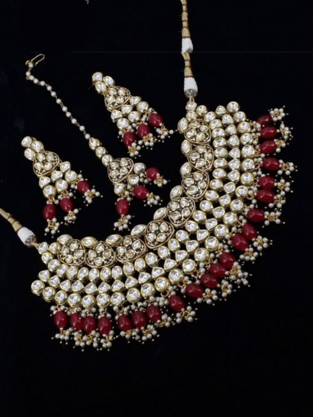 Ishhaara Red Meena Kundan Necklace Set With Teeka