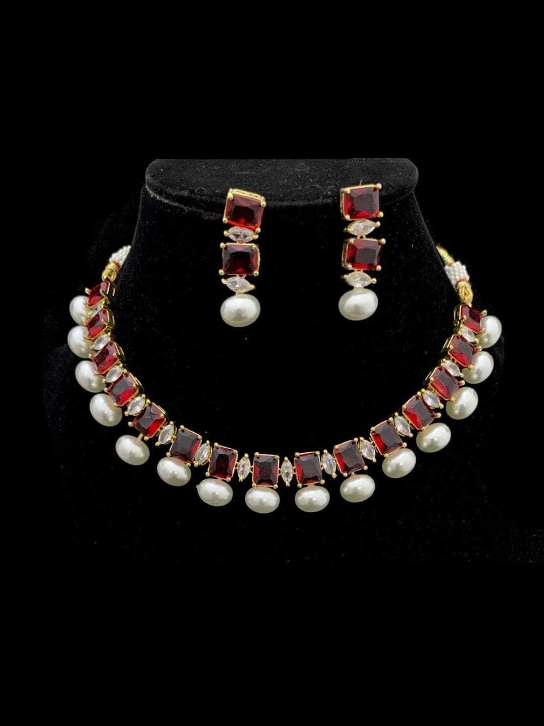 Ishhaara Pebble Art Necklace