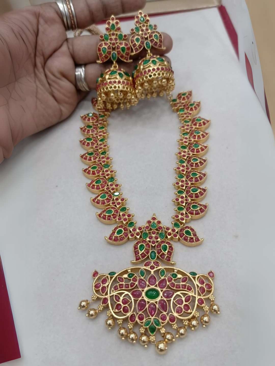 Ishhaara Red Precious Kundan Studded Maanga Neckpiece