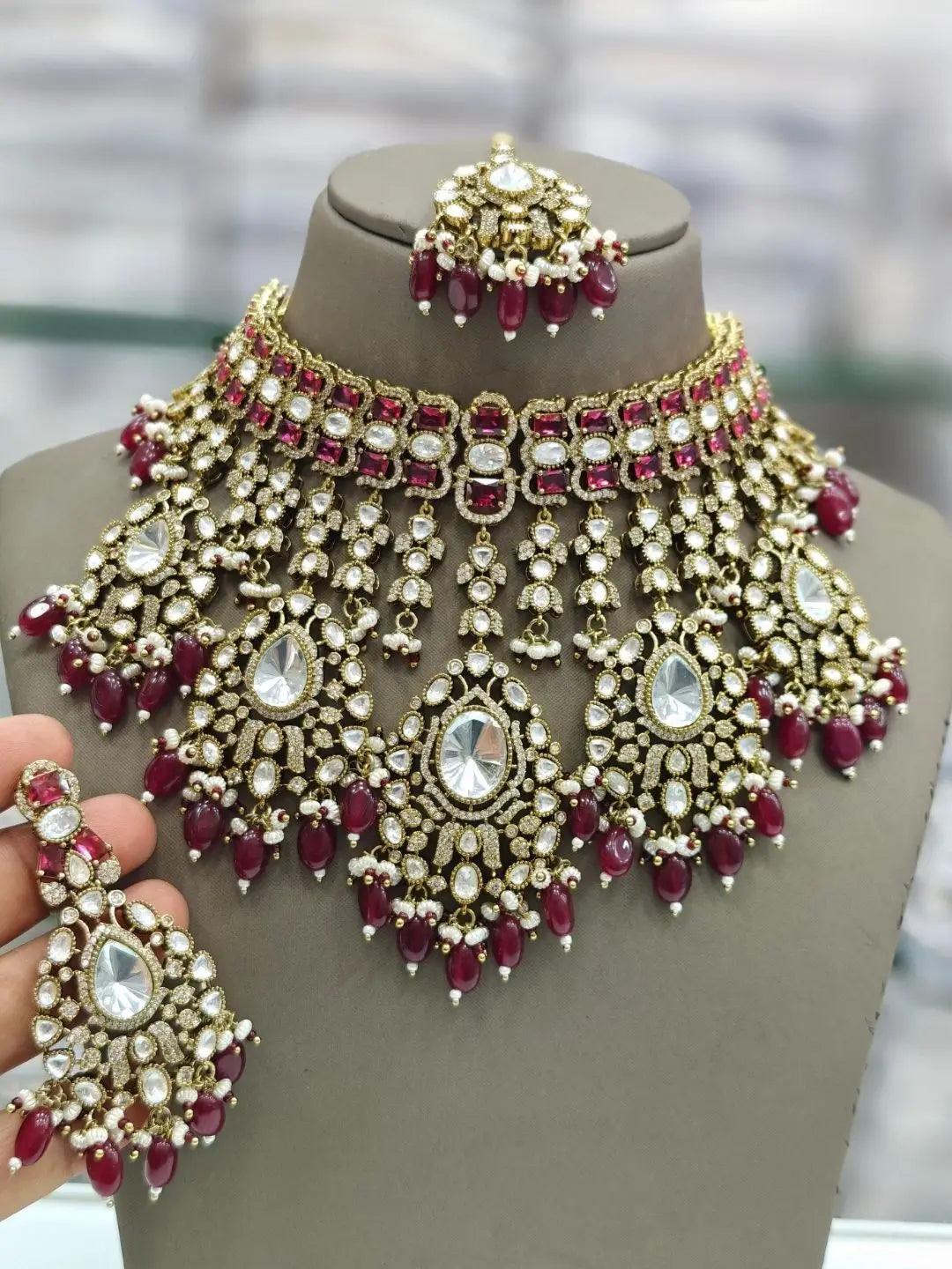 Ishhaara Red Premium Heavy Kundan Necklace Set With Earrings
