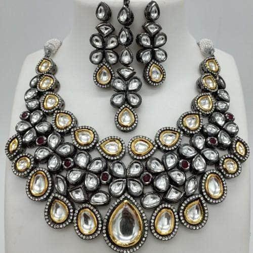 Ishhaara Rodium Gold Ad Kundan Necklace Teeka And Earring Set