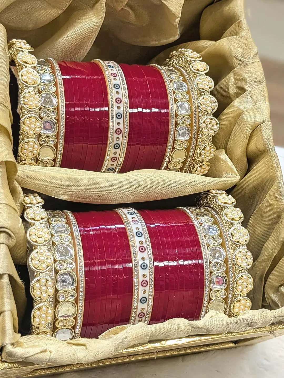 Ishhaara Maroon Traditional Kundan Studded Chooda