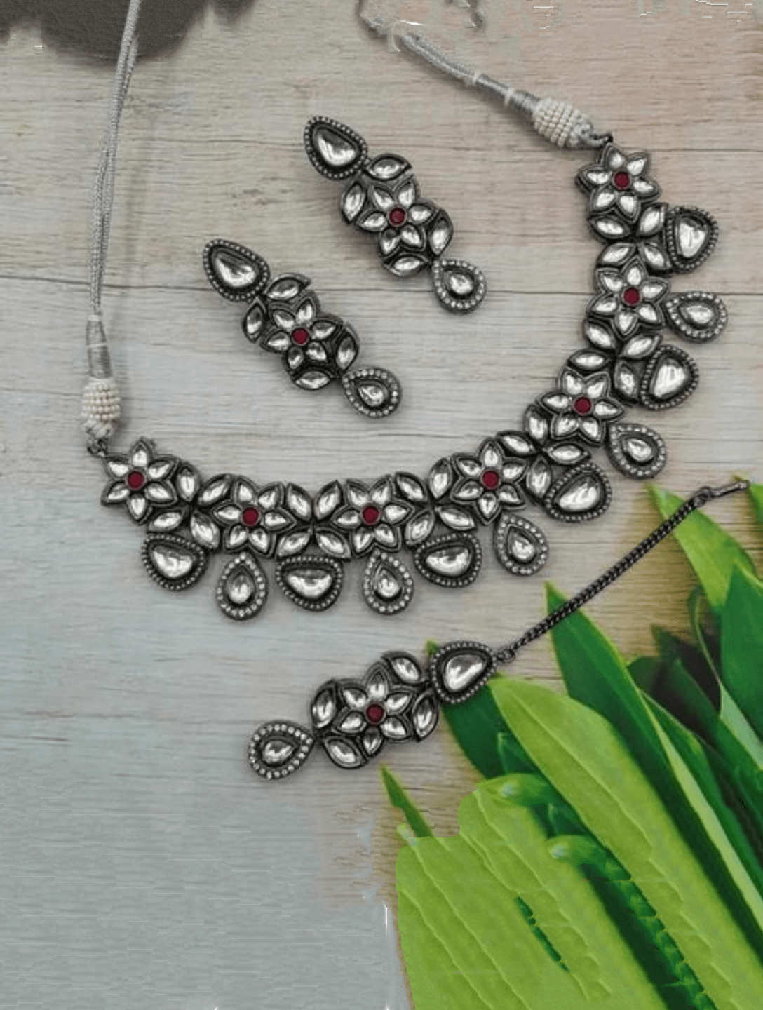 Ishhaara Red Victorian Flower AD Drop Necklace Set