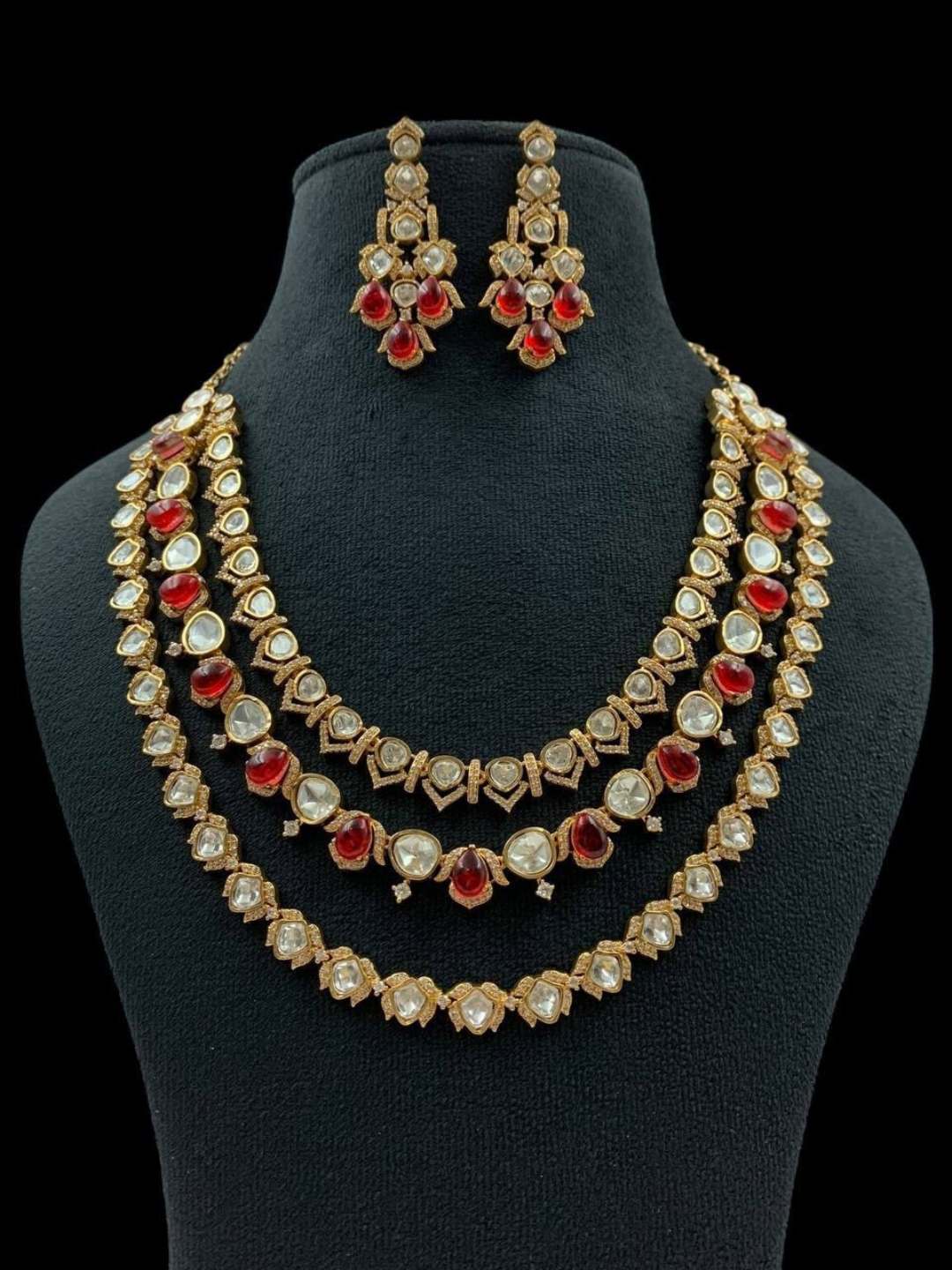 Ishhaara Red Victorian Kundan Stone Necklace