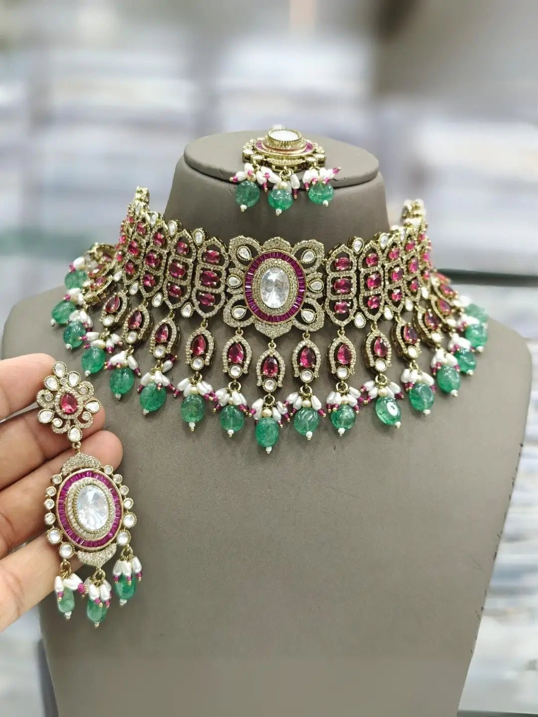 Ishhaara Red Victorian Polish Oval Shaped Center Stone Studded Choker