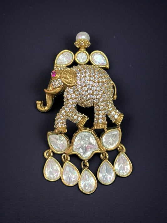 Ishhaara Regal Statement Brooch