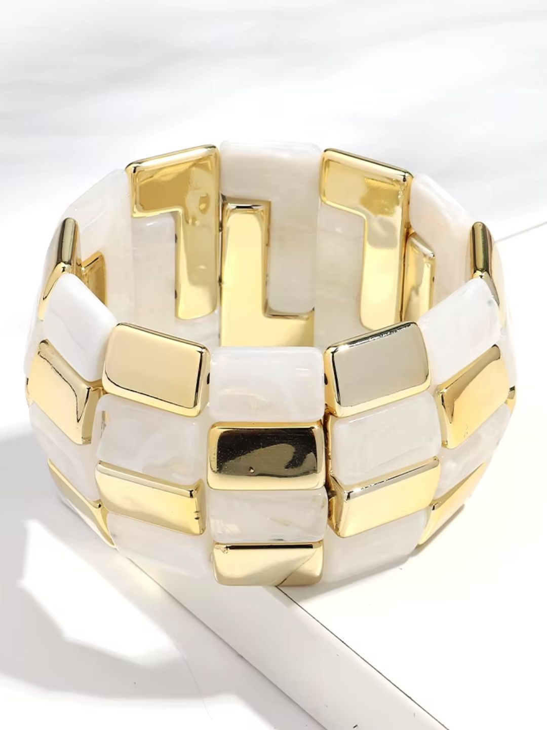 Ishhaara Resin Square Splicing Bracelet