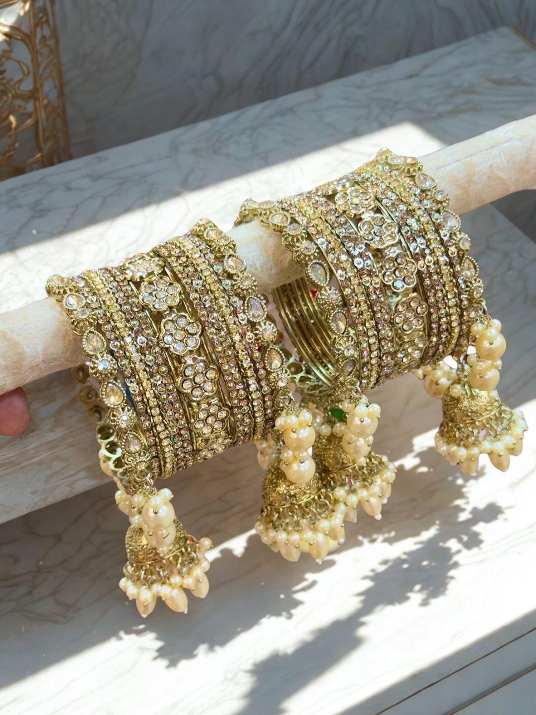 Ishhaara Reverse Ad Premium Bangles Set