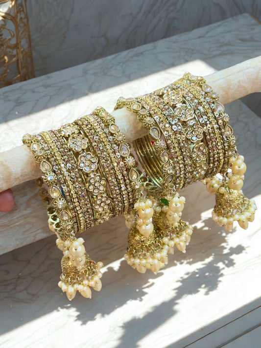 Ishhaara Reverse Ad Premium Bangles Set