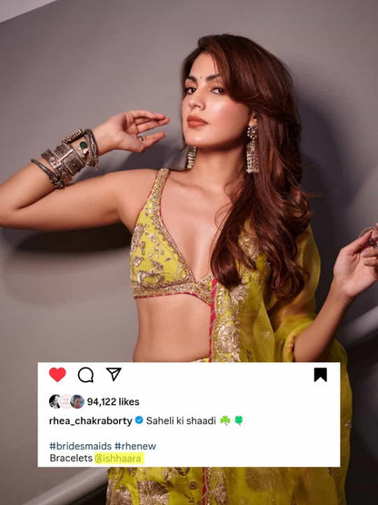 Ishhaara Rhea Chakraborty In Oxidised Komudi Multy Bracelet