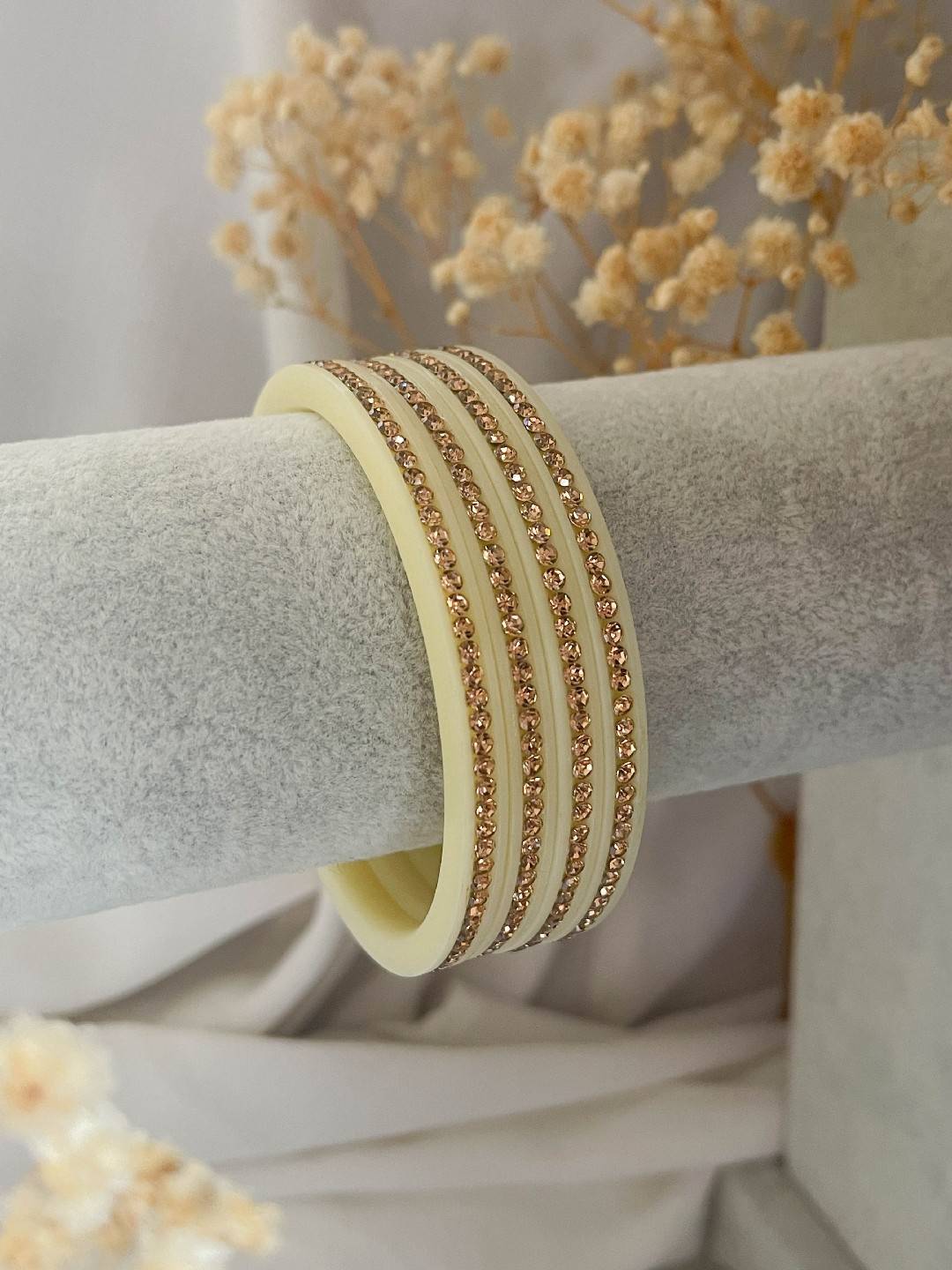 Ishhaara Rhinestone Vintage Bangles
