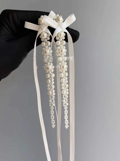 Ishhaara Ribbon Earring