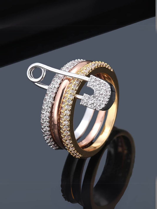 Ishhaara Rose Gold Safety Pin Ring