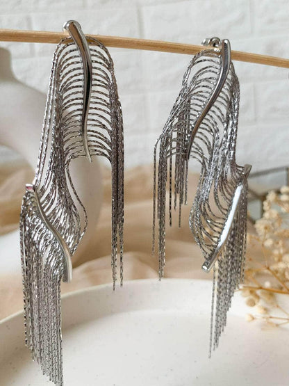 Ishhaara Roshini Daswani Kewalram In Tassel Drop Earrings