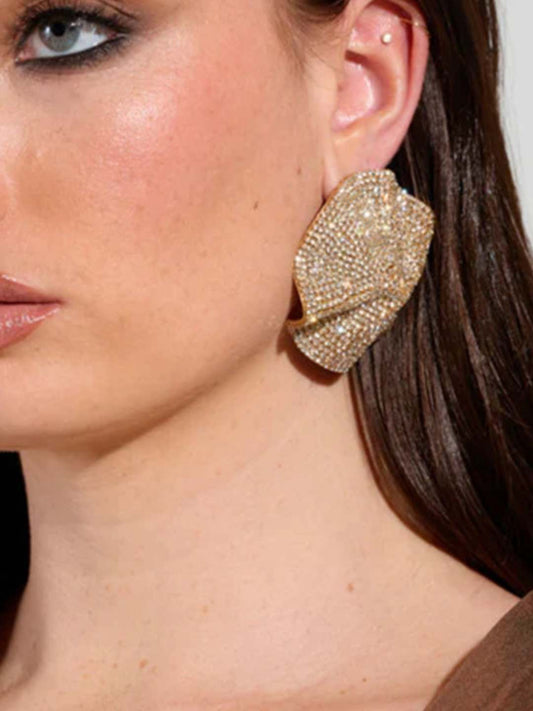 Ishhaara Round Floral Fluid Hoops