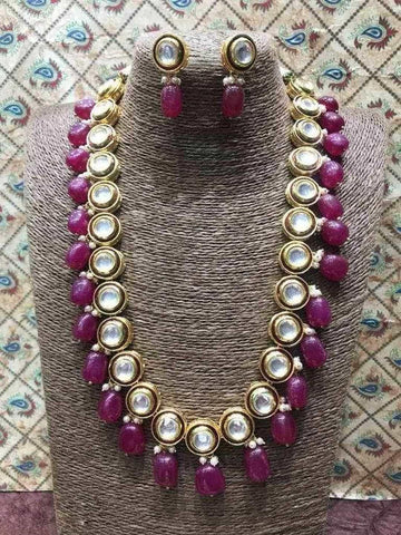 Ishhaara Round Kundan Necklace With Pink Beads