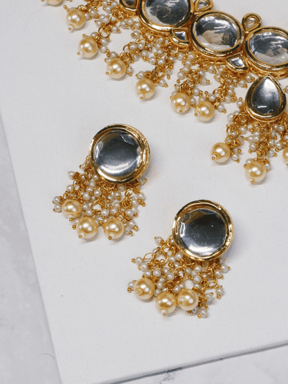Ishhaara Round Kundan Single Pendant Drop Necklace
