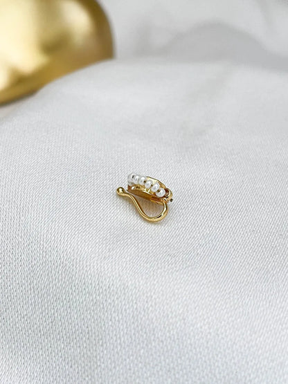 Ishhaara Round Kundan Studded Nath