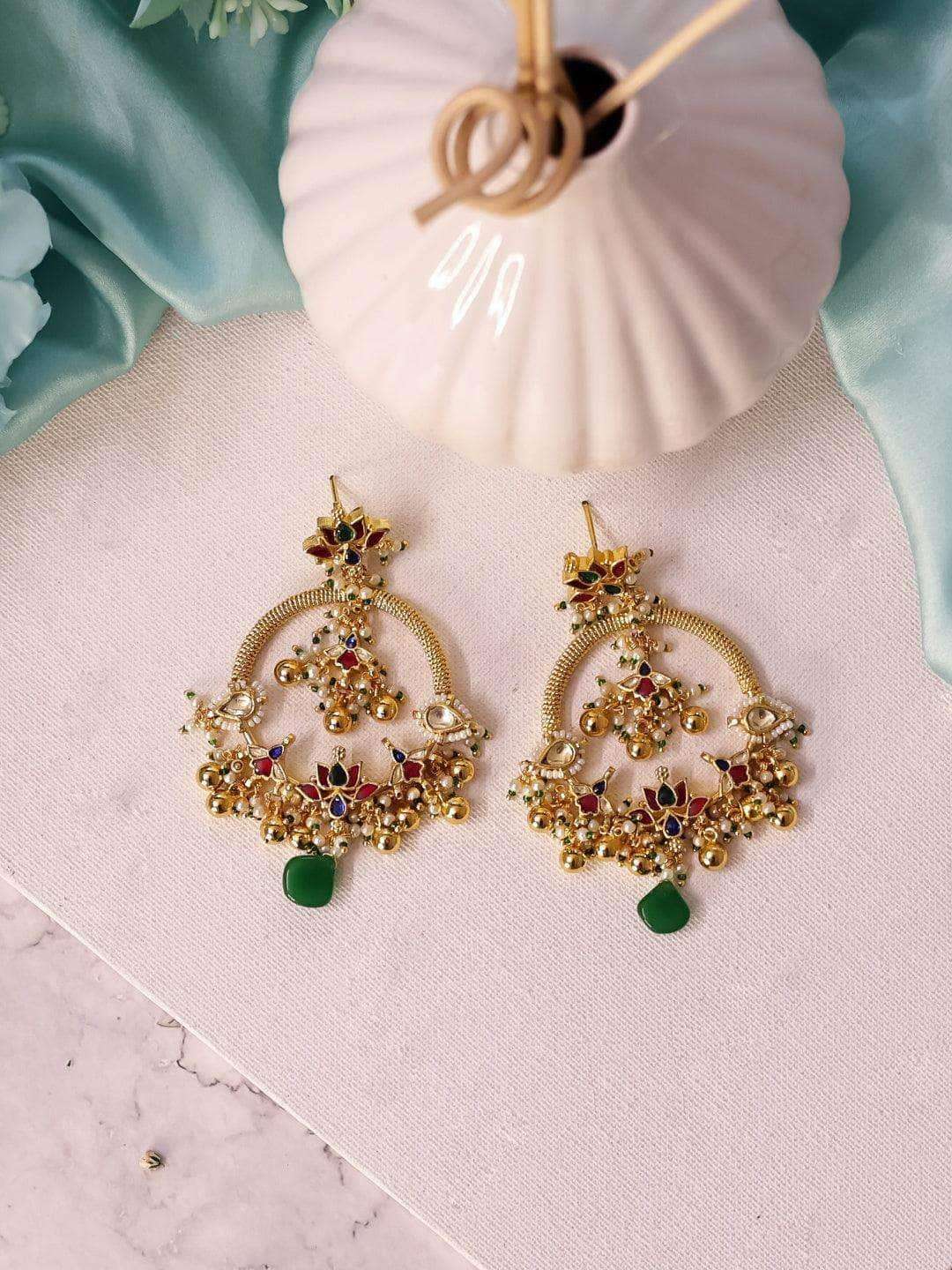 Ishhaara Round Swing Kundan Earrings