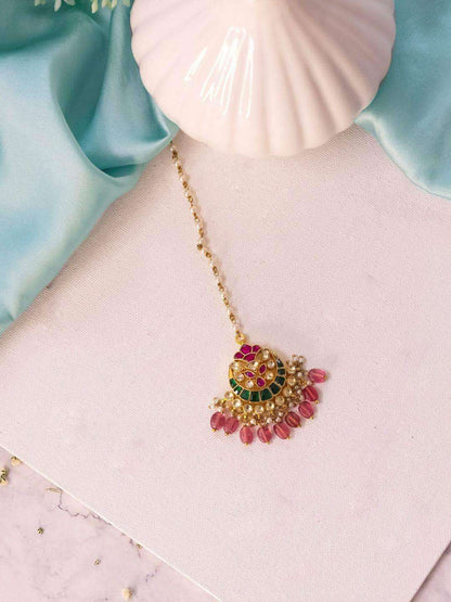 Ishhaara Round Tikka With Tear Drop