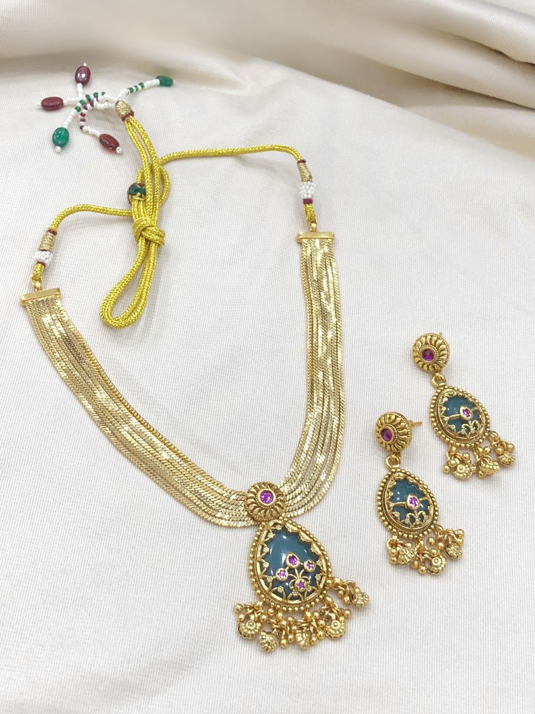 Ishhaara Royal Heritage Pendant Necklace