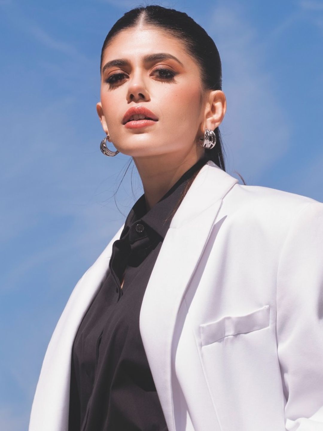 Ishhaara Sanjana Sanghi In Triple Hoop Earrings