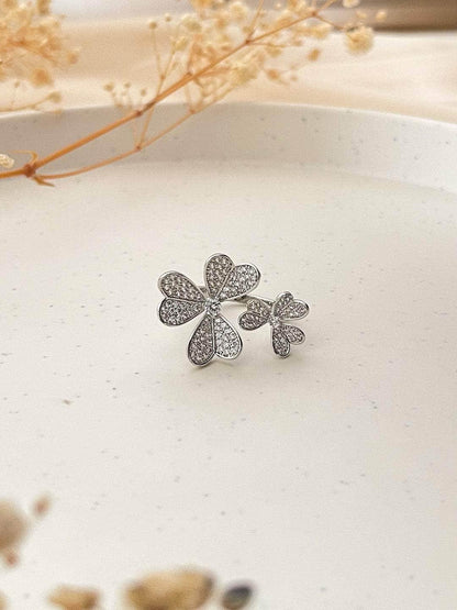 Ishhaara Sapphire Engagement Ring