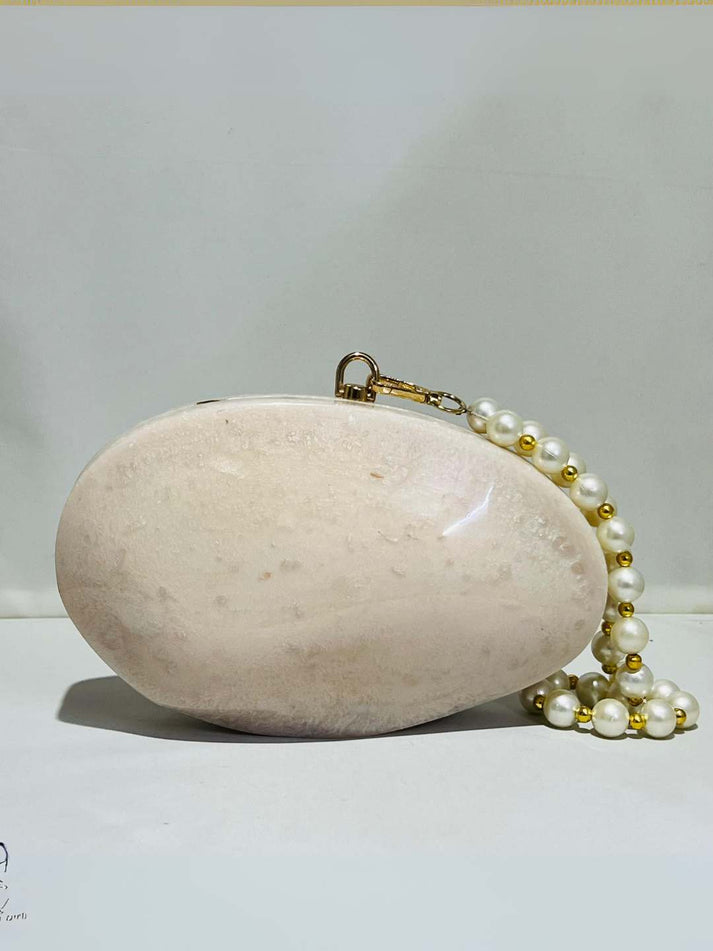 Buy Sea Shell Inspired Resin Shell Oval Shaped Bag Online - Ishhaara