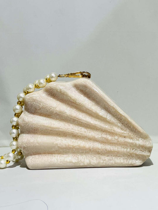 Ishhaara Sea Shell Inspired Resin Shell Shaped Bag