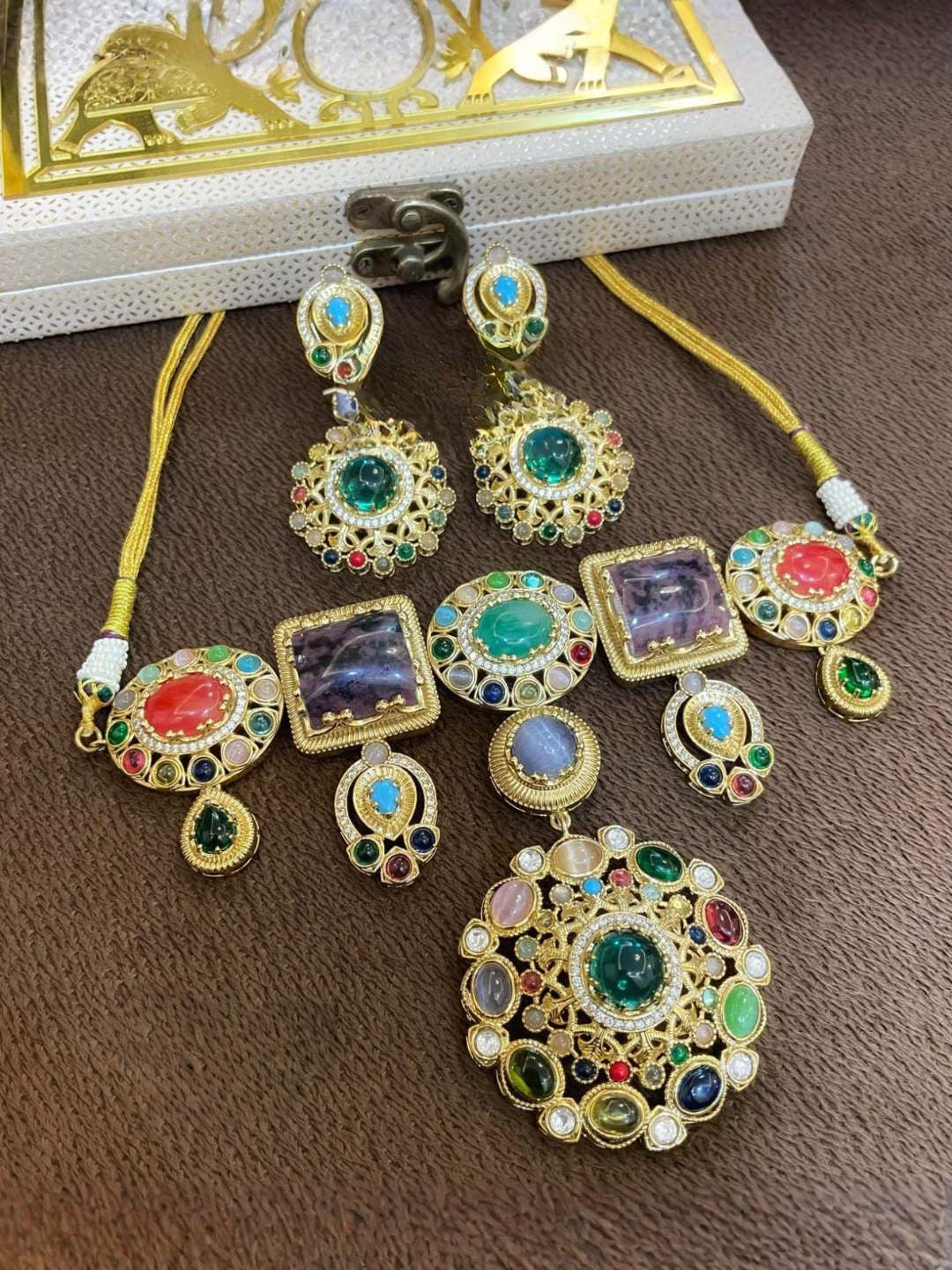 Ishhaara Semi Precious Stone Studded Sabyasachi Inspired Neckalce Set