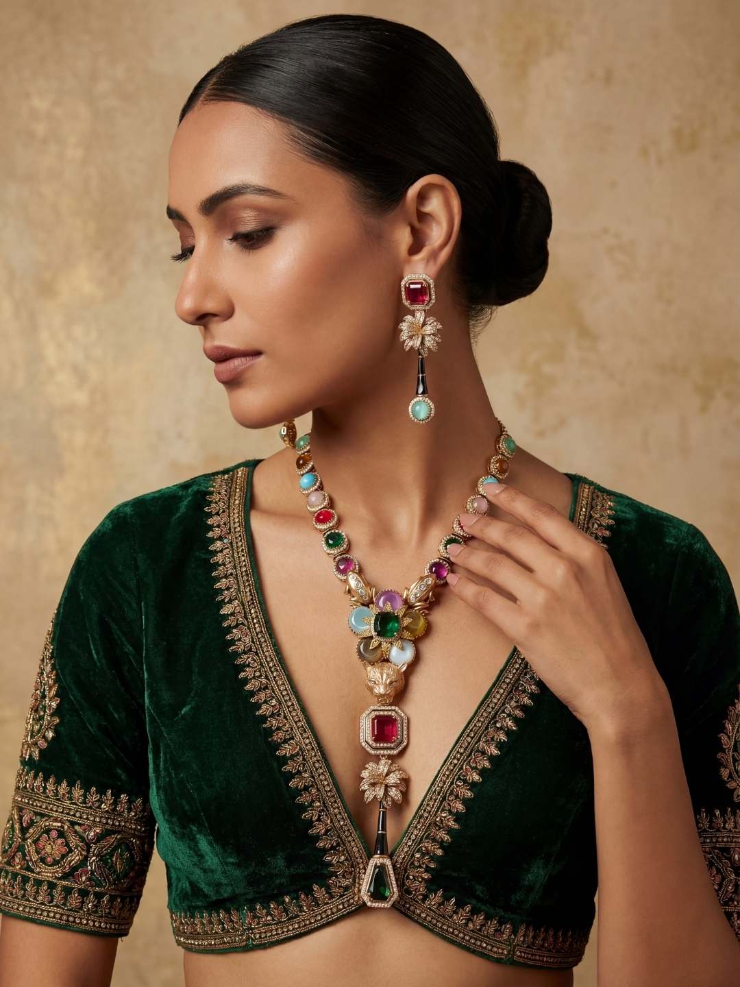 Ishhaara Semiprecious Pendant Necklace