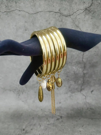 Ishhaara Set Of 6 Charm Bangles