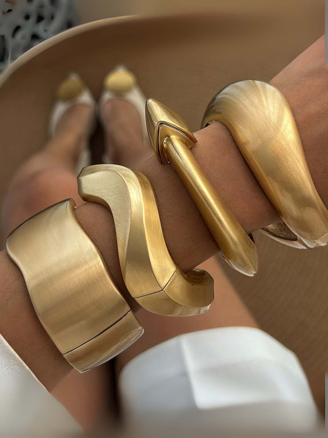 Ishhaara Set Of Four Handcuff Bracelets