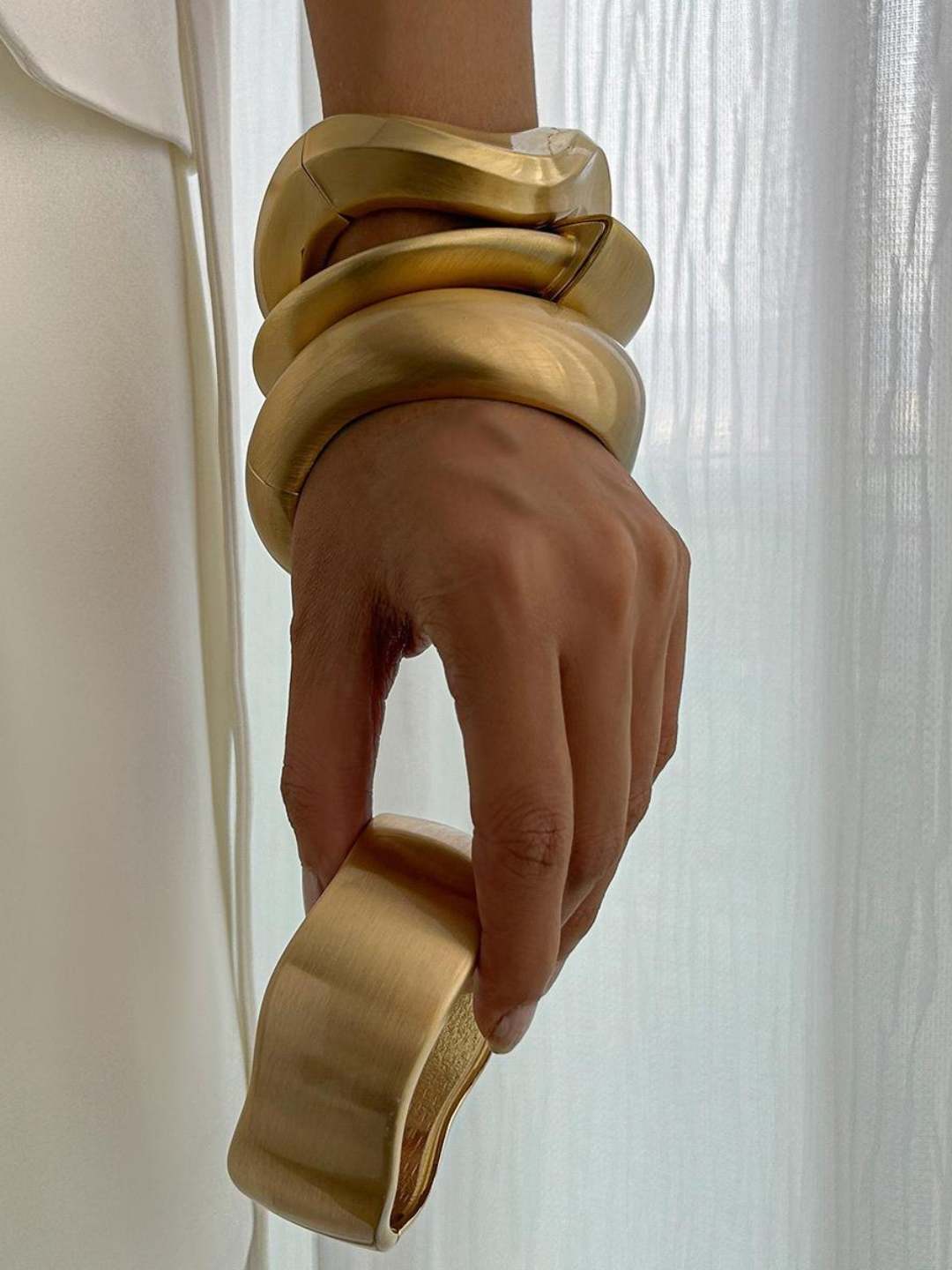 Ishhaara Set Of Four Handcuff Bracelets