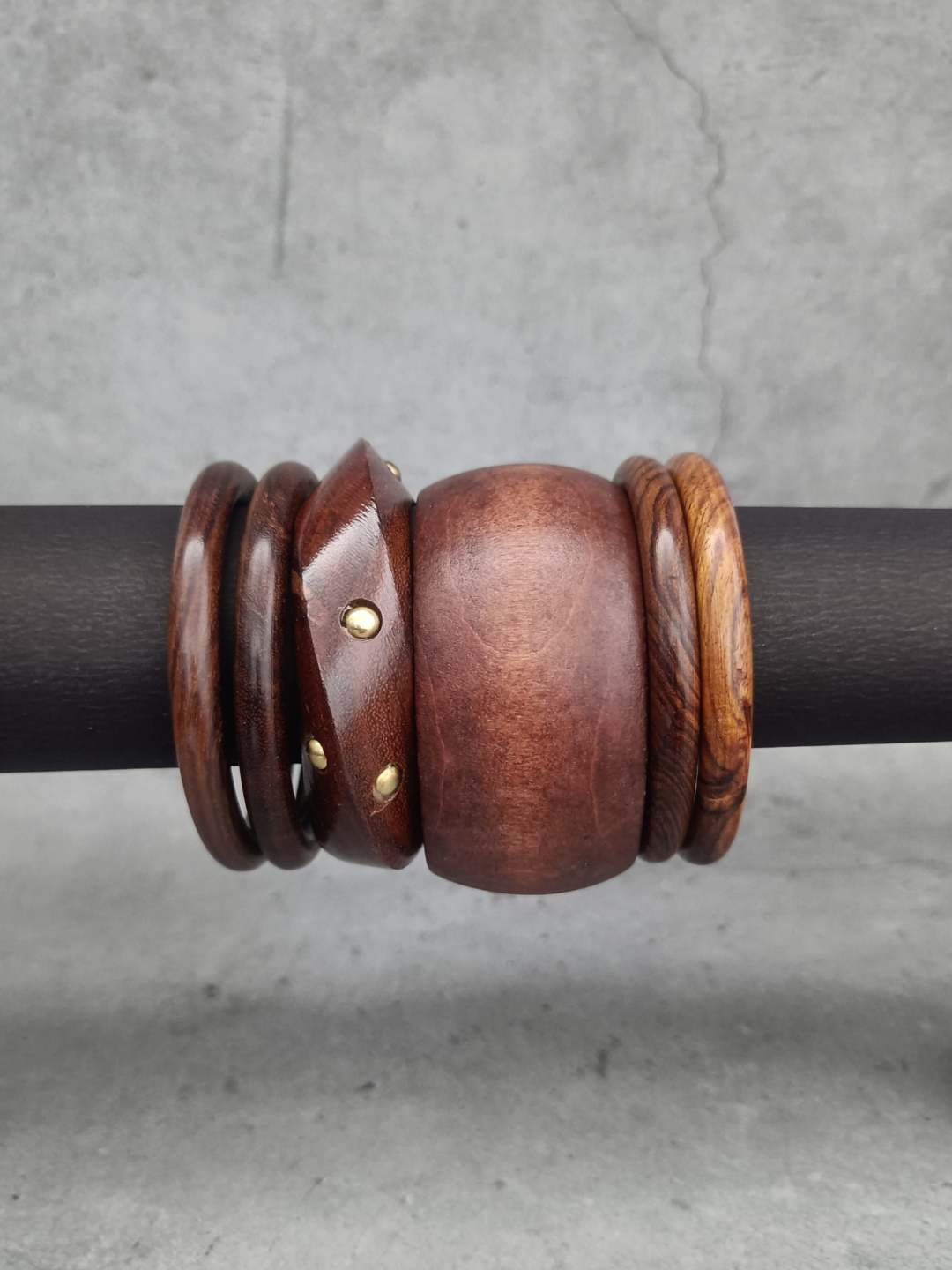Ishhaara Set Of Six Wodden Bangle Stack