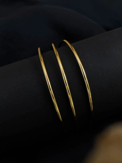 Ishhaara Set Of Three Elite Chunky Gold Bangle