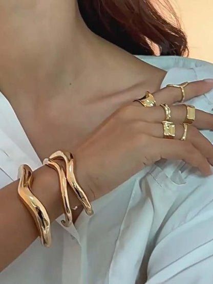 Ishhaara Set Of Three Handcuff And Six Rings