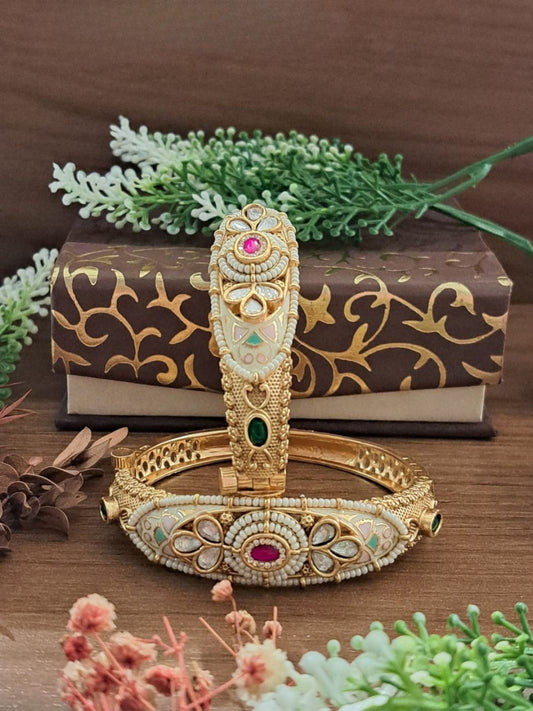 Ishhaara Shahi Polki Pearl Bangle