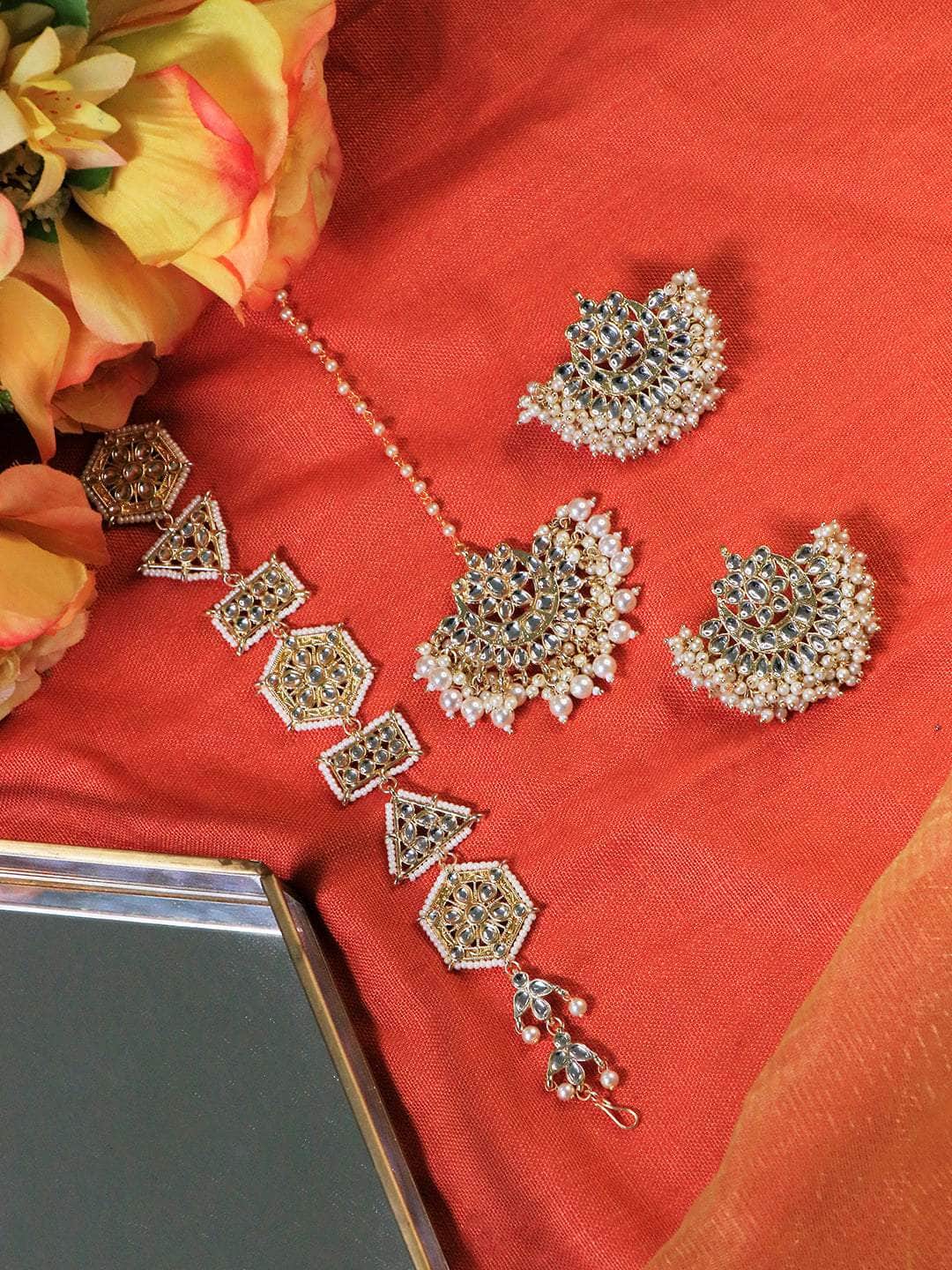 Ishhaara Sheesh Pati, Teeka and Chandbali Motif earring set
