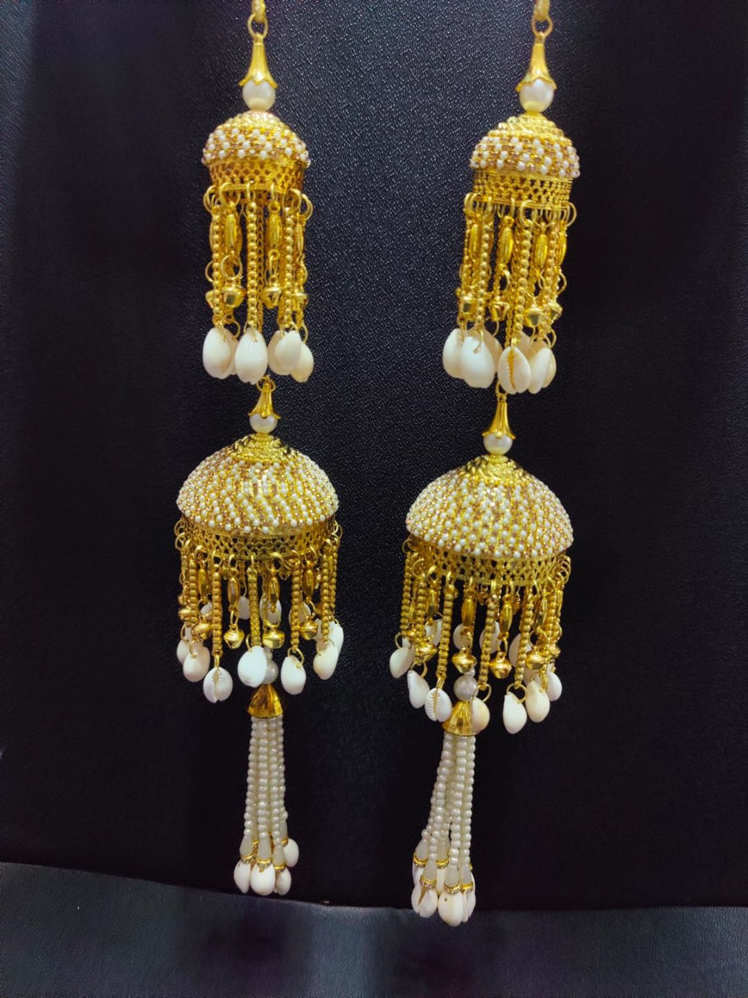 Ishhaara Shell Charms Studded Kundan Kaleera