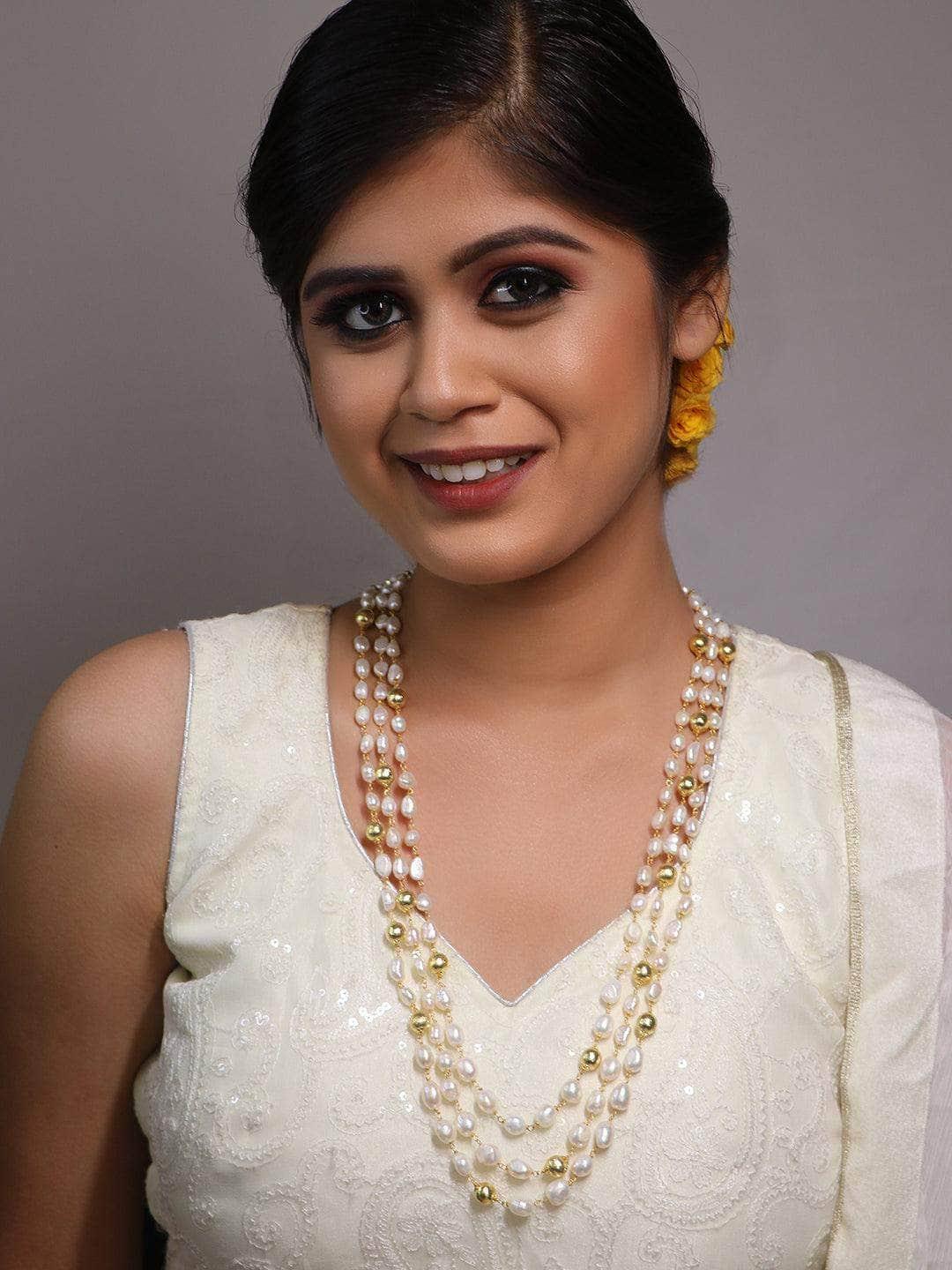 Ishhaara Shell Pearl Triple Layered Haar