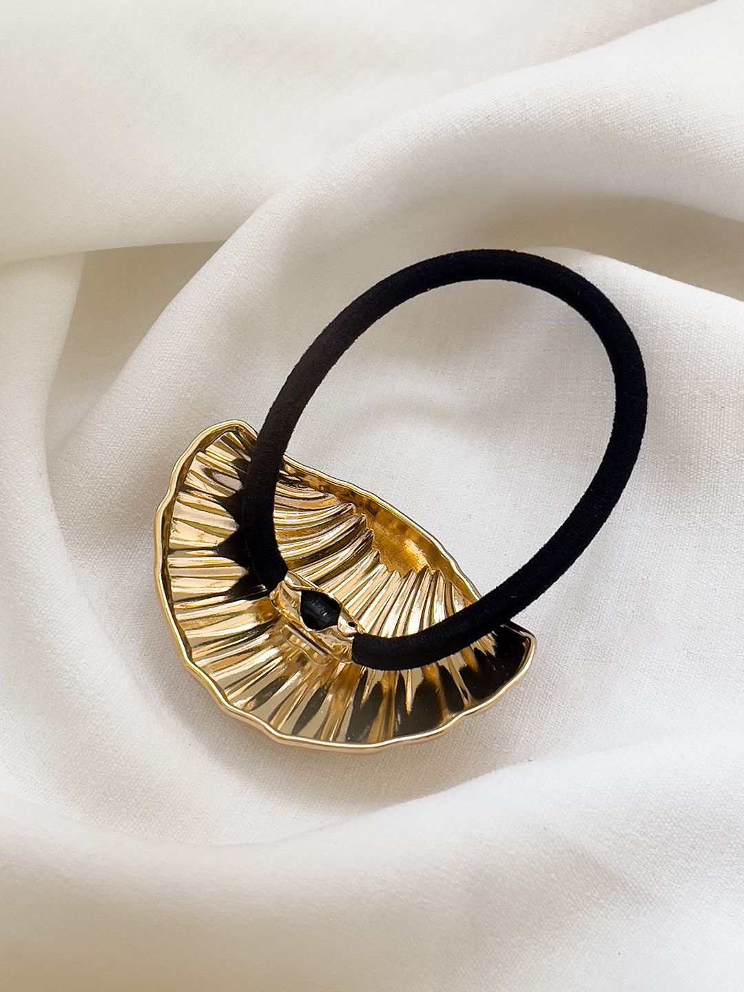 Ishhaara Shell Shaped Stainless Steel Rubber Band