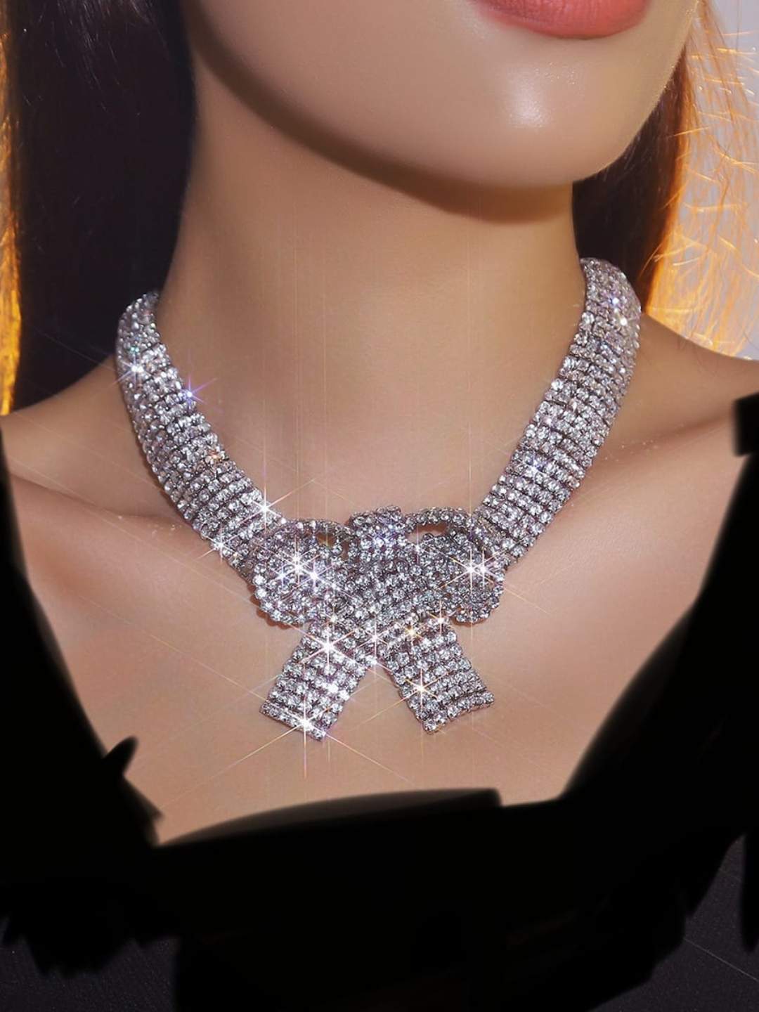 Ishhaara Shine Bow Necklace And Bow Earring Set